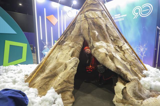 (251209) -- ST. PETERSBURG, Dec. 9, 2025 (Xinhua) -- A tent of the indigenous people of Russia's Arctic region is displayed at an exhibition during the 15th International Forum Arctic: Today and the Future in St. Petersburg, Russia, Dec. 9, 2025. (Photo by Irina Motina/Xinhua)