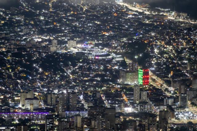 (251210) -- CARACAS, Dec. 10, 2025 (Xinhua) -- Photo taken from the Venezuela's Avila National Park on Dec. 8, 2025 shows the city of Caracas, capital of Venezuela. (Xinhua/Li Muzi)