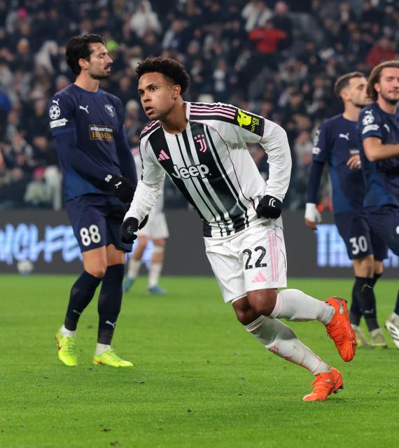 (251211) -- TURIN, Dec. 11, 2025 (Xinhua) -- Juventus' Weston Mckennie celebrates his goal during the UEFA Champions League match between Juventus and Pafos in Turin, Italy, Dec. 10, 2025. (Photo by Alberto Lingria/Xinhua)