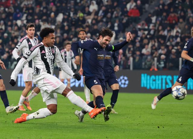 (251211) -- TURIN, Dec. 11, 2025 (Xinhua) -- Juventus' Weston Mckennie (L) scores his goal during the UEFA Champions League match between Juventus and Pafos in Turin, Italy, Dec. 10, 2025. (Photo by Alberto Lingria/Xinhua)