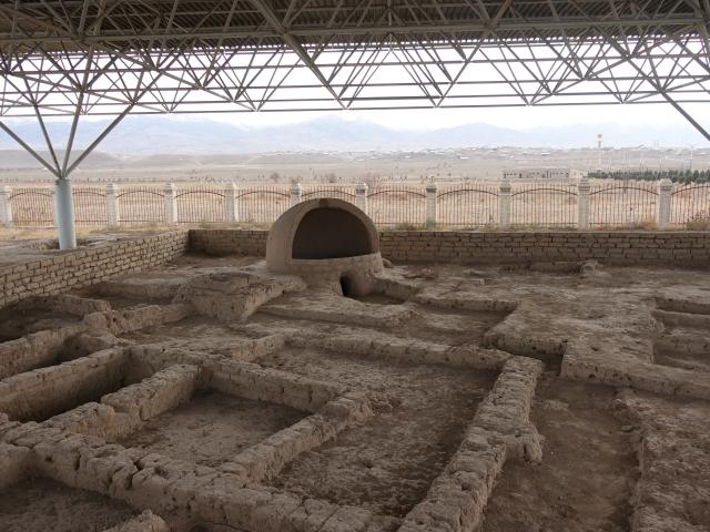 (251212) -- DUSHANBE, Dec. 12, 2025 (Xinhua) -- This photo taken on Dec. 11, 2025 shows a view of the proto-urban site of Sarazm in Tajikistan. Sarazm, which means "where the land begins", is an archaeological site bearing testimony to the development of human settlements in Central Asia, from the 4th millennium BC to the end of the 3rd millennium BC. The site was inscribed on the UNESCO World Heritage List in 2010. (Xinhua/An Xiaomeng)