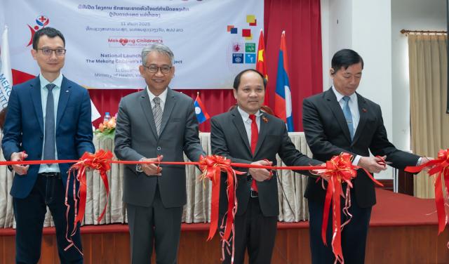(251212) -- VIENTIANE, Dec. 12, 2025 (Xinhua) -- This photo taken on Dec. 11, 2025 shows the launch ceremony of the Mekong Children's Heart Care Project in Vientiane, Laos. The Mekong Children's Heart Care Project was launched in the Lao capital Vientiane on Thursday, marking a significant step toward strengthening Laos' capacity for the early screening, diagnosis, and treatment of congenital heart disease in children. (Photo by Kaikeo Saiyasane/Xinhua)