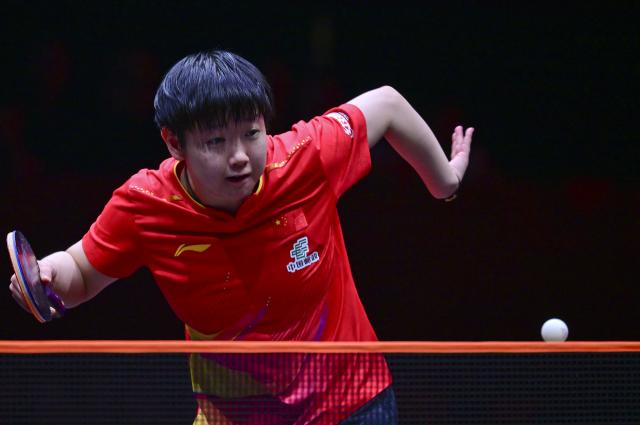 (251212) -- HONG KONG, Dec. 12, 2025 (Xinhua) -- Sun Yingsha hits a return during the women's singles quarterfinal match between Sun Yingsha of China and Nagasaki Miyu of Japan at the WTT Finals Hong Kong 2025 in Hong Kong, south China, Dec. 12, 2025. (Xinhua/Chen Duo)