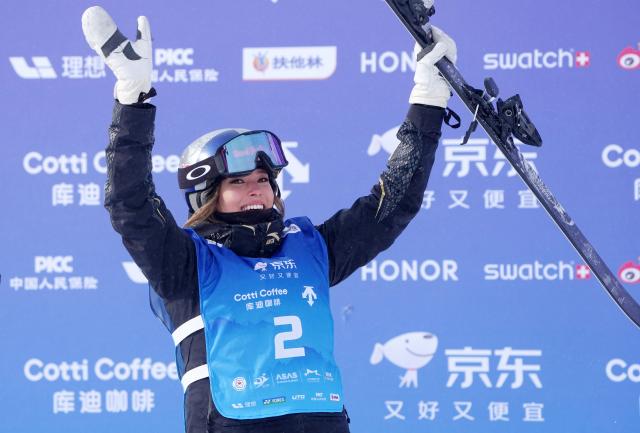 (251213) -- ZHANGJIAKOU, Dec. 13, 2025 (Xinhua) -- Gu Ailing of China celebrates after the women's freeski halfpipe final of FIS Freeski World Cup 2025 in Zhangjiakou, north China's Hebei Province, Dec. 13, 2025. (Xinhua/Wang Peng)