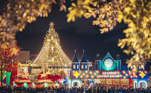 (251213) -- TBILISI, Dec. 13, 2025 (Xinhua) -- An illuminated main New Year tree of Georgia is seen at the First Republic Square in Tbilisi, Georgia, Dec. 12, 2025. (Tbilisi City Government/Handout via Xinhua)