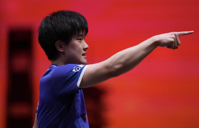 (251213) -- HONG KONG, Dec. 13, 2025 (Xinhua) -- Harimoto Tomokazu celebrates after the men's singles quarterfianl match between Harimoto Tomokazu of Japan and Felix Lebrun of France at the WTT Finals Hong Kong 2025 in Hong Kong, south China, Dec. 13, 2025. (Xinhua/Lui Siu Wai)