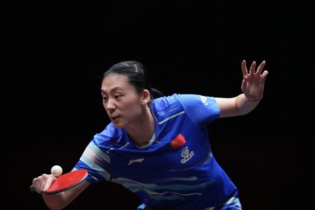 (251213) -- HONG KONG, Dec. 13, 2025 (Xinhua) -- Chen Yi competes during the women's singles semifinal match between Wang Manyu of China and Chen Yi of China at the WTT Finals Hong Kong 2025 in Hong Kong, south China, Dec. 13, 2025. (Xinhua/Lui Siu Wai)