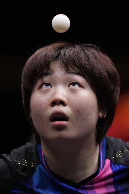 (251214) -- HONG KONG, Dec. 14, 2025 (Xinhua) -- Kuai Man competes during the women's singles final between Wang Manyu of China and Kuai Man of China at the WTT Finals Hong Kong 2025 in Hong Kong, south China, Dec. 14, 2025. (Xinhua/Lui Siu Wai)