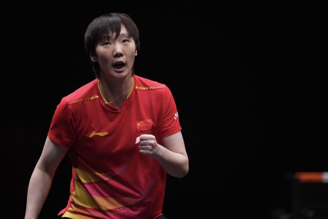 (251214) -- HONG KONG, Dec. 14, 2025 (Xinhua) -- Wang Manyu reacts during the women's singles final between Wang Manyu of China and Kuai Man of China at the WTT Finals Hong Kong 2025 in Hong Kong, south China, Dec. 14, 2025. (Xinhua/Lui Siu Wai)