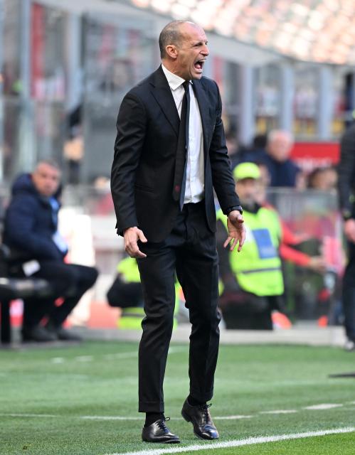 (251215) -- MILAN, Dec. 15, 2025 (Xinhua) -- AC Milan's head coach Massimiliano Allegri reacts during a Serie A football match between AC Milan and Sassuolo in Milan, Italy, Dec. 14, 2025. (Photo by Alberto Lingria/Xinhua)