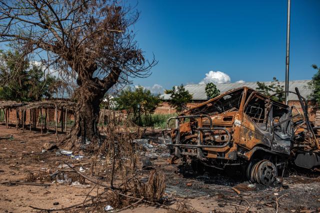(251215) -- UVIRA, Dec. 15, 2025 (Xinhua) -- An abandoned vehicle is pictured near Uvira, a city in South Kivu Province in the eastern Democratic Republic of the Congo (DRC), on Dec. 14, 2025.
  Over 500,000 people, including more than 100,000 children, have been displaced since Dec. 1 due to intense fighting in South Kivu Province in eastern DRC, the United Nations Children's Fund (UNICEF) said on Sunday.
  Earlier last week, the March 23 Movement (M23) rebel group announced that it had seized Uvira, the second-largest city in South Kivu near the Burundian border, amid the latest round of offensives in the province. (Photo by Zanem Nety Zaidi/Xinhua)