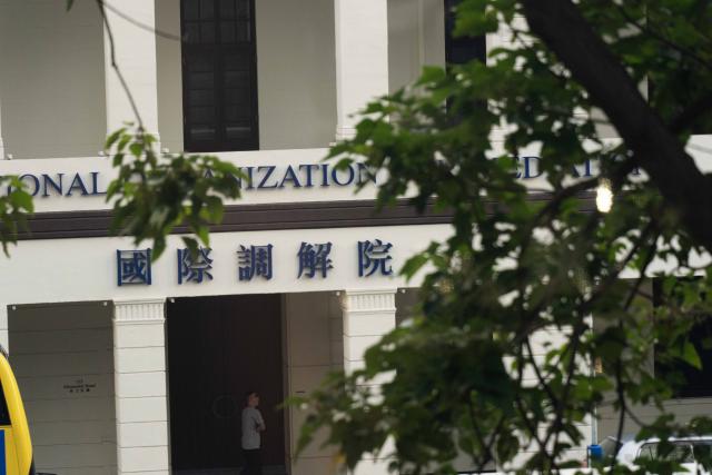 (251215) -- HONG KONG, Dec. 15, 2025 (Xinhua) -- This photo taken on Dec. 12, 2025 shows a view of the headquarters building of the International Organization for Mediation (IOMed) in south China's Hong Kong. TO GO WITH "Feature: From policing to peacemaking -- A 1930s Hong Kong building's new calling" (Xinhua/Lui Siu Wai)