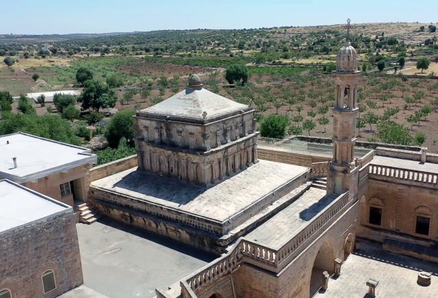 (251215) -- MIDYAT, Dec. 15, 2025 (Xinhua) -- An aerial drone photo taken on Dec. 14, 2025 shows the historic Anitli neighborhood in Midyat, Mardin province, Türkiye. Anitli has been named one of the "Best Tourism Villages 2025" by the United Nations World Tourism Organization (UNWTO), a designation expected to further boost the area's growing tourism momentum. It has preserved its natural charm and is home to historic landmarks that captivate visitors. (Mustafa Kaya/Handout via Xinhua)