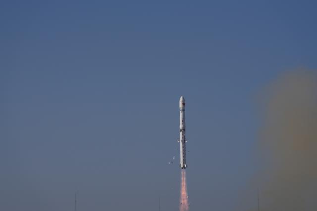 (251216) -- TAIYUAN, Dec. 16, 2025 (Xinhua) -- A Long March-4B rocket carrying Ziyuan III 04 satellite blasts off from the Taiyuan Satellite Launch Center in north China's Shanxi Province, on Dec. 16, 2025. The satellite was launched at 11:17 a.m. Beijing time. (Photo by Wang Yapeng/Xinhua)