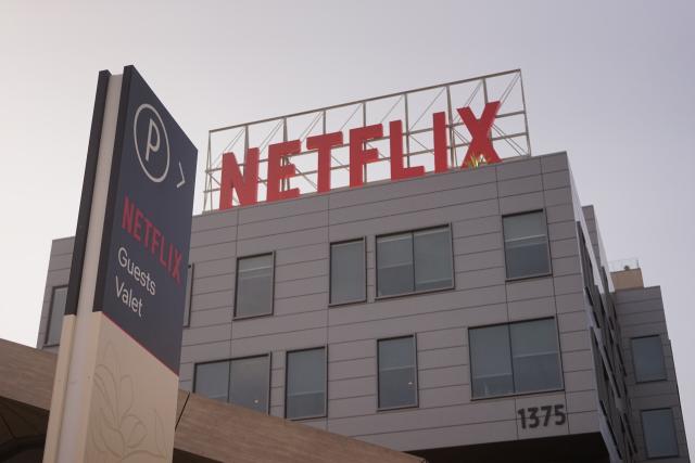 (251217) -- LOS ANGELES, Dec. 17, 2025 (Xinhua) -- This photo shows a Netflix building in Hollywood, Los Angeles County, California, the United States, on Dec. 17, 2025. The board of Warner Bros. Discovery (WBD), a leading global media and entertainment company, on Wednesday recommended that shareholders reject Paramount Skydance's 108.4-billion-U.S.-dollar tender offer and reiterated its support for the Netflix combination. (Photo by Zeng Hui/Xinhua)