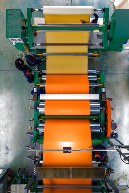 (251218) -- GUANGYUAN, Dec. 18, 2025 (Xinhua) -- An aerial drone photo taken on Dec. 12, 2025 shows workers working at a roll flooring manufacturing workshop in Guangyuan, southwest China's Sichuan Province. The home furnishing industry of Guangyuan stands out for its high quality, and its roll flooring products sell well across China and overseas.  
  In Tashkent, the capital of Uzbekistan, a building supplies store that sells flooring products from Guangyuan is doing brisk business. Jamshid Tashpulatov, the owner of the store, hopes to cooperate with more Chinese companies as the business keeps growing.
  Historically a key stop connecting China with other countries, Guangyuan is now emerging as a new landmark for western China's opening up. (Xinhua/Jiang Fan)