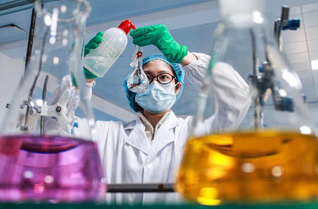 (251219) -- LAOLING, Dec. 19, 2025 (Xinhua) -- A staff member conducts tests on condiment samples at a shared laboratory for condiment producers in Yang'an County of Laoling City, east China's Shandong Province, Dec. 18, 2025. The tiny town of Yang'an in Laoling, a county-level city, has built a seasoning empire that reaches over 70 countries and regions, and has captured 40 percent of China's composite spice market. 
   Currently there are no less than 327 condiment production and processing enterprises operating in Yang'an, generating more than 30 billion yuan (about 4.26 billion U.S. dollars) in annual sales. (Photo by Tan Mengzhen/Xinhua)