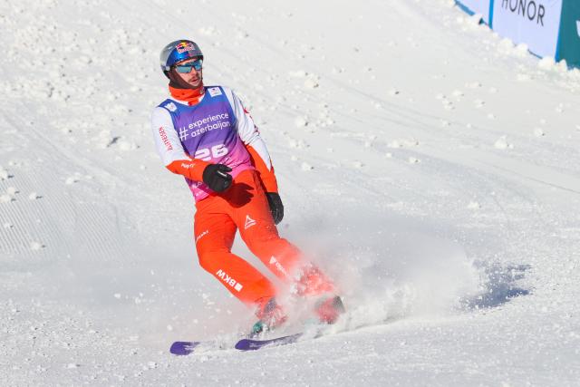 (251221) -- ZHANGJIAKOU, Dec. 21, 2025 (Xinhua) -- Noe Roth of Switzerland competes during the men's freeski aerials final of FIS Freeski World Cup 2025 in Zhangjiakou, north China's Hebei Province, Dec. 20, 2025. (Photo by Wu Diansen/Xinhua)