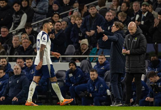 (251221) -- LONDON, Dec. 21, 2025 (Xinhua) -- Tottenham Hotspur's captain Cristian Romero walks off after being shown a red card during the English Premier League match between Tottenham Hotspur FC and Liverpool FC at the Tottenham Hotspur Stadium in London, Britain, on Dec. 20, 2025.
FOR EDITORIAL USE ONLY. NOT FOR SALE FOR MARKETING OR ADVERTISING CAMPAIGNS. NO USE WITH UNAUTHORIZED AUDIO, VIDEO, DATA, FIXTURE LISTS, CLUB/LEAGUE LOGOS OR "LIVE" SERVICES. ONLINE IN-MATCH USE LIMITED TO 45 IMAGES, NO VIDEO EMULATION. NO USE IN BETTING, GAMES OR SINGLE CLUB/LEAGUE/PLAYER PUBLICATIONS. (Xinhua)