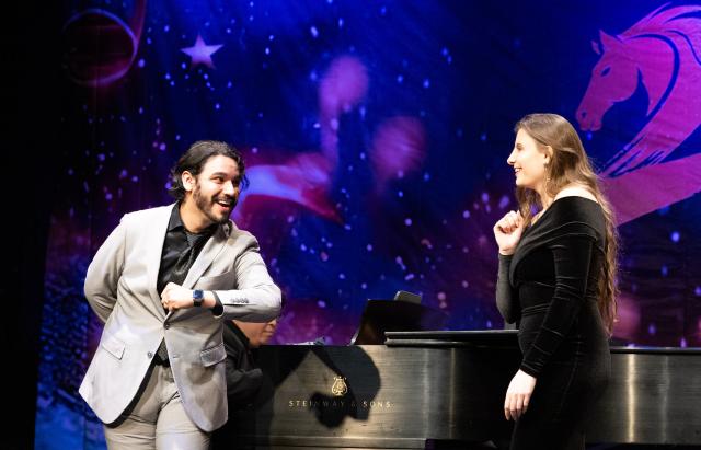 (251221) -- MEXICO CITY, Dec. 21, 2025 (Xinhua) -- Musicians perform at a New Year concert in Mexico City, the capital of Mexico, on Dec. 20, 2025. The concert featuring both traditional Chinese music and works from the global repertoire was open to the public free of charge. (Xinhua/Li Mengxin)