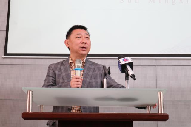 (251222) -- ADDIS ABABA, Dec. 22, 2025 (Xinhua) -- Sun Mingxi, charge d'affaires at the Chinese Embassy in Ethiopia, speaks at the graduation ceremony of the Global Female Entrepreneurship Empowerment Program workshop (GFEEP) in Addis Ababa, Ethiopia, Dec. 20, 2025.
  More than 60 Ethiopian female entrepreneurs have graduated from the China-supported GFEEP in Addis Ababa, Ethiopia's capital.
  During the two-week training workshop, participants attended classes focusing on strategic business thinking, digital literacy, modern business models, and key entrepreneurial skills.
  TO GO WITH "Ethiopian female entrepreneurs graduate from China-supported business training" (Xinhua/Liu Fangqiang)