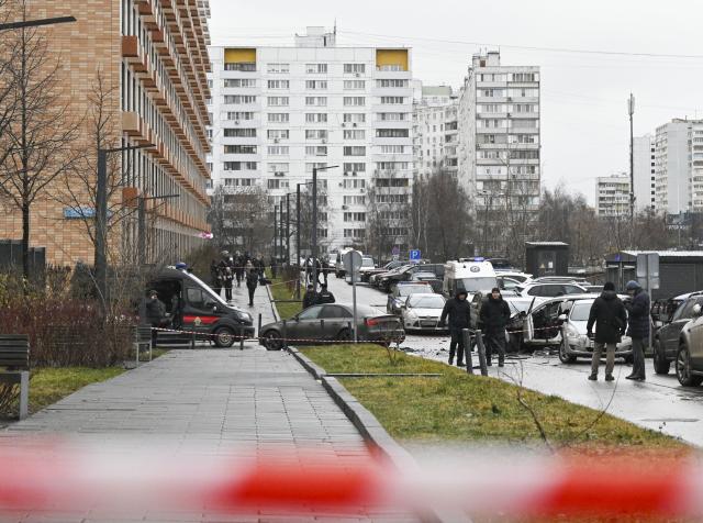 (251222) -- MOSCOW, Dec. 22, 2025 (Xinhua) -- This photo taken on Dec. 22, 2025 shows the car explosion site on Yasenevaya Street in southern Moscow, Russia. Russian Lieutenant General Fanil Sarvarov was killed in a car explosion in Moscow on Monday, the Russian Investigative Committee said.
   According to the committee, an explosive device was planted under a car and detonated on Yasenevaya Street in southern Moscow on Monday morning. Sarvarov, head of the Operational Training Directorate of the Russian Armed Forces' General Staff, died from injuries.
   An investigation has been launched into the murder, with authorities examining multiple possible motives, including alleged involvement by Ukrainian special services, it said. (Xinhua/Hao Jianwei)