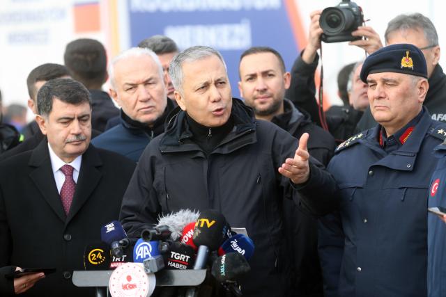 (251224) -- ANKARA, Dec. 24, 2025 (Xinhua) -- Turkish Interior Minister Ali Yerlikaya briefs the media at the plane crash site near Kesikkavak village in Ankara's Haymana district, Türkiye, on Dec. 24, 2025. Libya's army chief of staff, Mohammed al-Haddad, and four other military officials were killed when their business jet crashed south of Ankara on Tuesday evening, Libyan and Turkish authorities said.
   Turkish gendarmerie units located the wreckage of the Falcon 50 jet near Kesikkavak village in Ankara's Haymana district, Interior Minister Ali Yerlikaya said. (Mustafa Kaya/Handout via Xinhua)