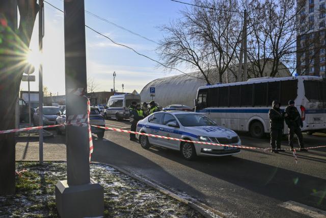 (251224) -- MOSCOW, Dec. 24, 2025 (Xinhua) -- Police are seen at the explosion site in southern Moscow, Russia, Dec. 24, 2025. An explosion in southern Moscow killed three people, including two traffic police officers, on Wednesday, the Russian Investigative Committee reported. (Xinhua/Hao Jianwei)