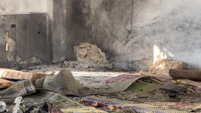 (251226) -- HOMS, Dec. 26, 2025 (Xinhua) -- This photo taken on Dec. 26, 2025 shows a view inside a mosque after an explosion in the Wadi al-Dhahab neighborhood of Homs, central Syria. At least eight people were killed and 21 others wounded after an explosion struck a mosque in the Wadi al-Dhahab neighborhood of the central Syrian city of Homs during Friday prayers, Syrian health authorities said. (Str/Xinhua)