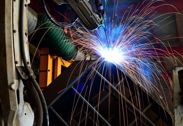 (251228) -- TANGSHAN, Dec. 28, 2025 (Xinhua) -- This photo taken on Dec. 28, 2025 shows an intelligent welding device working at an auto parts company in Fengnan District of Tangshan, north China's Hebei Province. In recent years, Fengnan District of Tangshan has actively pursuing opportunities to develop new quality productive forces, boosting high-quality development. (Xinhua/Yang Shiyao)