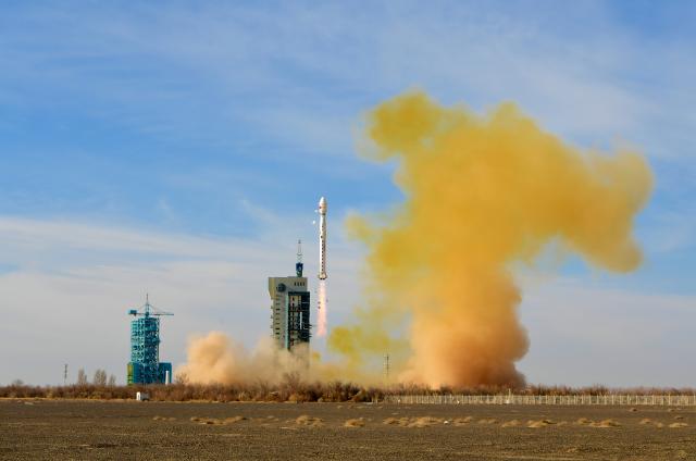 (251230) -- JIUQUAN, Dec. 30, 2025 (Xinhua) -- A Long March-4B rocket carrying the Tianhui-7 satellite blasts off from the Jiuquan Satellite Launch Center in northwest China, Dec. 30, 2025. The satellite, launched at 12:12 p.m. (Beijing time), has entered the preset orbit successfully, according to the center. It will be primarily used for tasks such as geographic mapping, land resource surveys, and scientific research. (Photo by Wang Jiangbo/Xinhua)