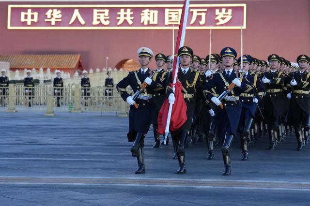 (260101) -- BEIJING, Jan. 1, 2026 (Xinhua) -- A grand national flag-raising ceremony is held at Tian'anmen Square in Beijing, capital of China, Jan. 1, 2026. (Xinhua/Ju Huanzong)