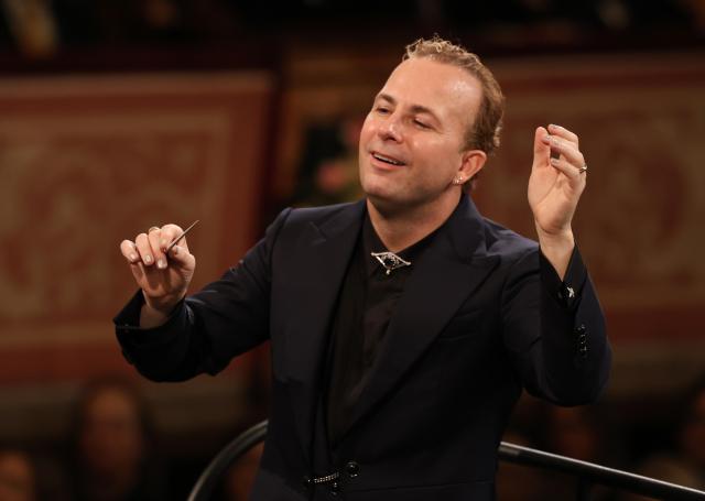 (260101) -- VIENNA, Jan. 1, 2026 (Xinhua) -- Conductor Yannick Nezet-Seguin is pictured during the 2026 Vienna Philharmonic New Year's Concert in Vienna, Austria, Jan. 1, 2026. (Dieter Nagl/The Vienna Philharmonic Orchestra/Handout via Xinhua)