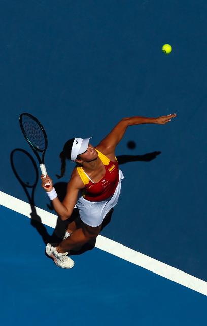 (260102) -- PERTH, Jan. 2, 2026 (Xinhua) -- Jessica Bouzas Maneiro of Spain serves during the women's singles match against Solana Sierra of Argentina in the Group A round robin match between Spain and Argentina at the 2026 United Cup tennis tournament in Perth, Australia, Jan. 2, 2026. (Photo by Zhou Dan/Xinhua)