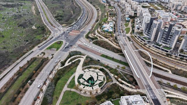 (260102) -- MODIIN, Jan. 2, 2026 (Xinhua) -- An aerial view shows the Israeli city of Modiin and the surrounding green fields on Jan. 2, 2026. (Photo by Gil Cohen Magen/Xinhua)