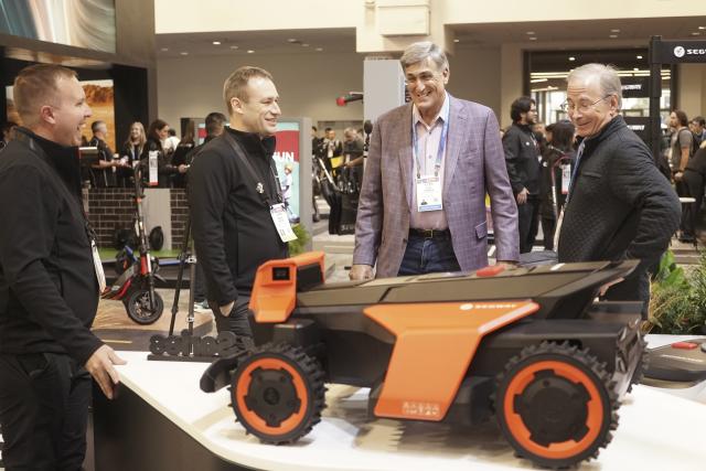 (260107) -- LAS VEGAS, Jan. 7, 2026 (Xinhua) -- People visit the exhibition area of Segway during the 2026 Consumer Electronics Show (CES) in Las Vegas, the United States, Jan. 6, 2026. The 2026 CES, the world's premier technology event, opened here Tuesday. The annual show has attracted thousands of exhibitors from more than 155 countries and regions, according to the U.S. Consumer Technology Association, the organizer. (Photo by Zeng Hui/Xinhua)