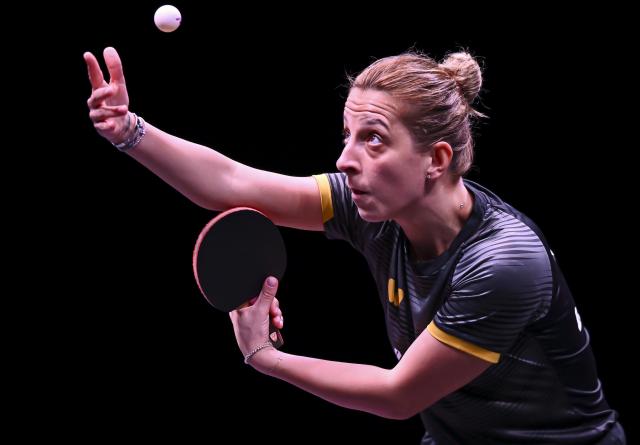 (260108) -- DOHA, Jan. 8, 2026 (Xinhua) -- Elizabeta Samara of Romania serves during the women's sigles Round of 32 match against Kuai Man of China at the WTT Champions Doha 2026 in Doha, Qatar, on Jan. 7, 2026. (Photo by Nikku/Xinhua)