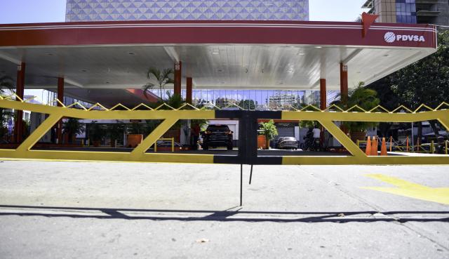 (260108) -- CARACAS, Jan. 8, 2026 (Xinhua) -- A gas station belonging to the Petroleums of Venezuela, S.A., is pictured in Caracas, Venezuela, Jan. 8, 2026. (Xinhua/Ding Hongfa)