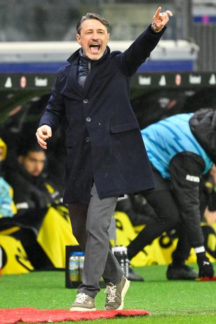 (260110) -- FRANKFURT, Jan. 10, 2026 (Xinhua) -- Borussia Dortmund's head coach Niko Kovac gestures during the German first division Bundesliga football match between Eintracht Frankfurt and Borussia Dortmund in Frankfurt, Germany, Jan. 9, 2026. (Photo by Ulrich Hufnagel/Xinhua)