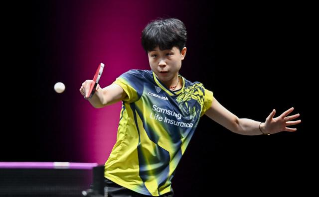 (260110) -- DOHA, Jan. 10, 2026 (Xinhua) -- Joo Cheonhui of South Korea hits a return during the women's singles Round of 16 match against Chen Xingtong of China at the WTT Champions Doha 2026 in Doha, Qatar, on Jan. 9, 2026. (Photo by Nikku/Xinhua)