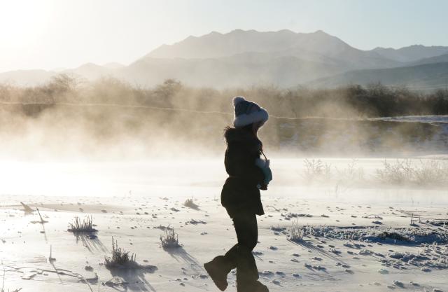 (260110) -- QILIAN, Jan. 10, 2026 (Xinhua) -- This photo taken on Jan. 10, 2026 shows the rime scenery in Qilian County of Haibei Tibetan Autonomous Prefecture, northwest China's Qinghai Province. (Xinhua/Qi Zhiyue)