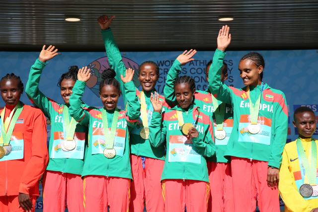 (260111) -- TALLAHASSEE, Jan. 11, 2026 (Xinhua) -- Gold medalists team Ethiopia celebrate during the medal ceremony for the Senior Women's team event at the World Athletics Cross Country Championships 2026 in Tallahassee, Florida, the United States, on Jan. 10, 2026. (Xinhua/Zhang Fengguo)
