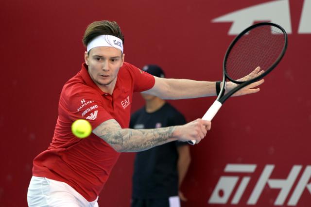 (260111) -- HONG KONG, Jan. 11, 2026 (Xinhua) -- Alexander Bublik competes during the men's singles final between Alexander Bublik of Kazakhstan and Lorenzo Musetti of Italy at the ATP Hong Kong Open tennis tournament in Hong Kong, China, Jan. 11, 2026. (Xinhua/Lo Ping Fai)
