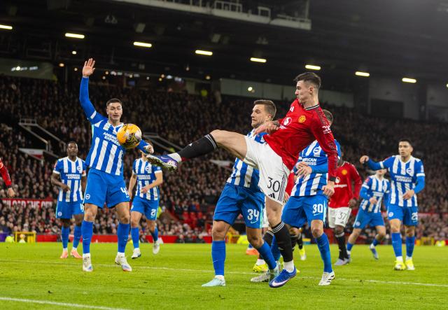 (260112) -- MANCHESTER, Jan. 12, 2026 (Xinhua) -- Manchester United's Benjamin Sesko (front) shoots during the FA Cup 3rd Round match between Manchester United FC and Brighton & Hove Albion FC in Manchester, Britain, on Jan. 11, 2026. FOR EDITORIAL USE ONLY. NOT FOR SALE FOR MARKETING OR ADVERTISING CAMPAIGNS. NO USE WITH UNAUTHORIZED AUDIO, VIDEO, DATA, FIXTURE LISTS, CLUB/LEAGUE LOGOS OR "LIVE" SERVICES. ONLINE IN-MATCH USE LIMITED TO 45 IMAGES, NO VIDEO EMULATION. NO USE IN BETTING, GAMES OR SINGLE CLUB/LEAGUE/PLAYER PUBLICATIONS. (Xinhua)