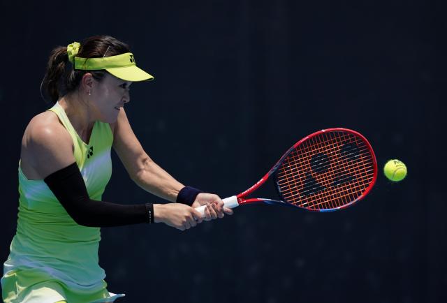 (260112) -- MELBOURNE, Jan. 12, 2026 (Xinhua) -- Zhu Lin of China hits a return during the women's singles qualifying 1st round match against Laura Pigossi of Brazil at Australian Open tennis tournament in Melbourne, Australia, Jan. 12, 2026. (Xinhua/Wang Shen)