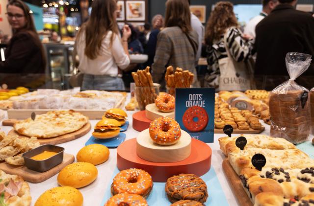 (260112) -- AMSTERDAM, Jan. 12, 2026 (Xinhua) -- Foods are shown at HORECAVA in Amsterdam, the Netherlands, on Jan. 12, 2026. The annual HORECAVA, a Dutch trade fair for food, beverage and service industry, is held in Amsterdam from Jan. 12 to Jan. 15, 2026. (Photo by Sylvia Lederer/Xinhua)