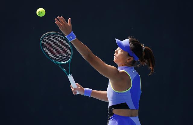 (260114) -- MELBOURNE, Jan. 14, 2026 (Xinhua) -- Yuan Yue of China serves during the women's singles qualifying 2nd round match against Maria Lourdes Carle of Argentina at Australian Open tennis tournament in Melbourne, Australia, Jan. 14, 2026. (Photo by Wang Shen/Xinhua)