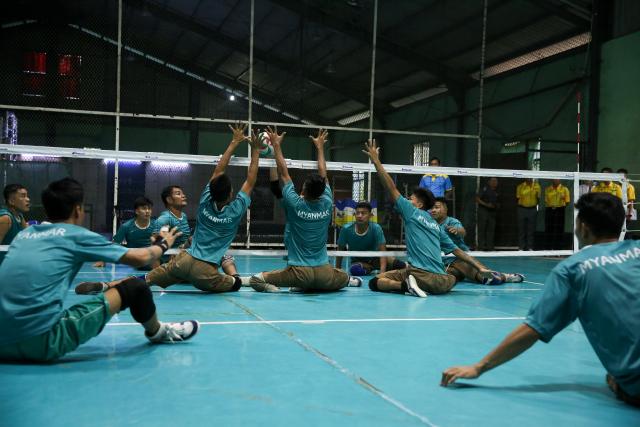 (260114) -- YANGON, Jan. 14, 2026 (Xinhua) -- Myanmar's sitting volleyball players attend a training session for the upcoming 13th ASEAN Para Games in Yangon, Myanmar, Jan. 13, 2026. TO GO WITH: "Roundup: Myanmar's para-athletes set sights on 13th ASEAN Para Games" (Xinhua/Myo Kyaw Soe)