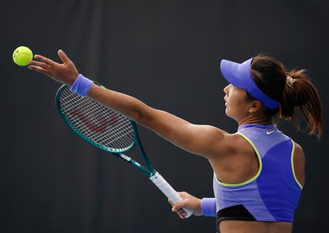 (260115) -- MELBOURNE, Jan. 15, 2026 (Xinhua) -- Yuan Yue of China serves during the women's singles qualifying final round match against Tamara Zidansek of Slovenia at Australian Open tennis tournament in Melbourne, Australia, Jan. 15, 2026. (Photo by Wang Shen/Xinhua)