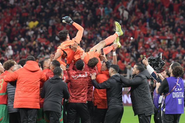 (260115) -- RABAT, Jan. 15, 2026 (Xinhua) -- Players of Morocco celebrate victory after the Africa Cup of Nations semifinal match between Morocco and Nigeria in Rabat, Morocco, Jan. 14, 2026. (Photo by Aissa/Xinhua)